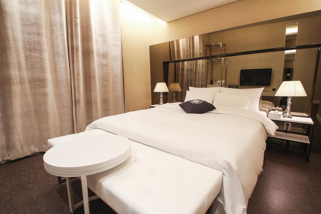 Hotel Cullinan Daechi Seoul Exterior photo